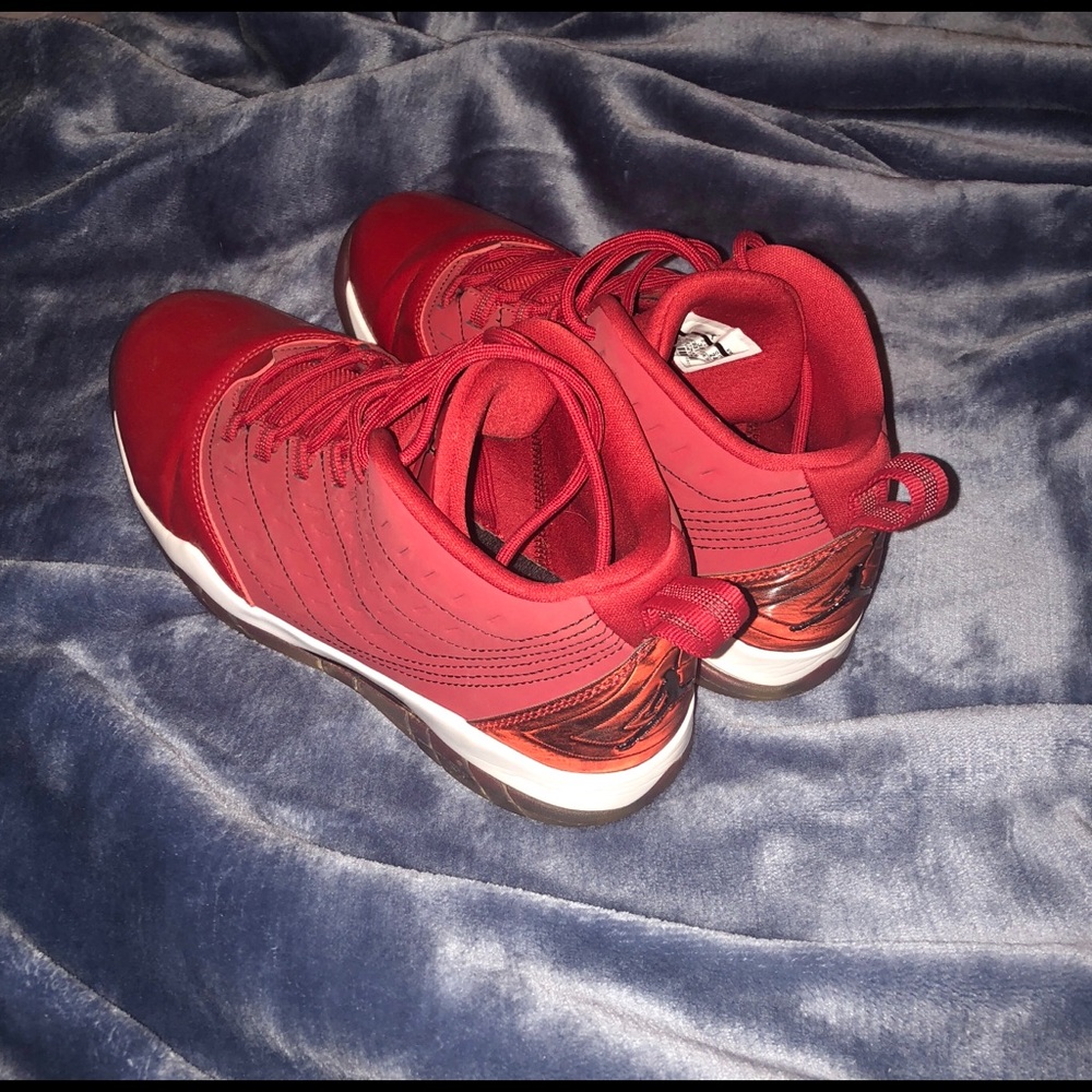 Red Jordan’s Rising High - Picture 2 of 3